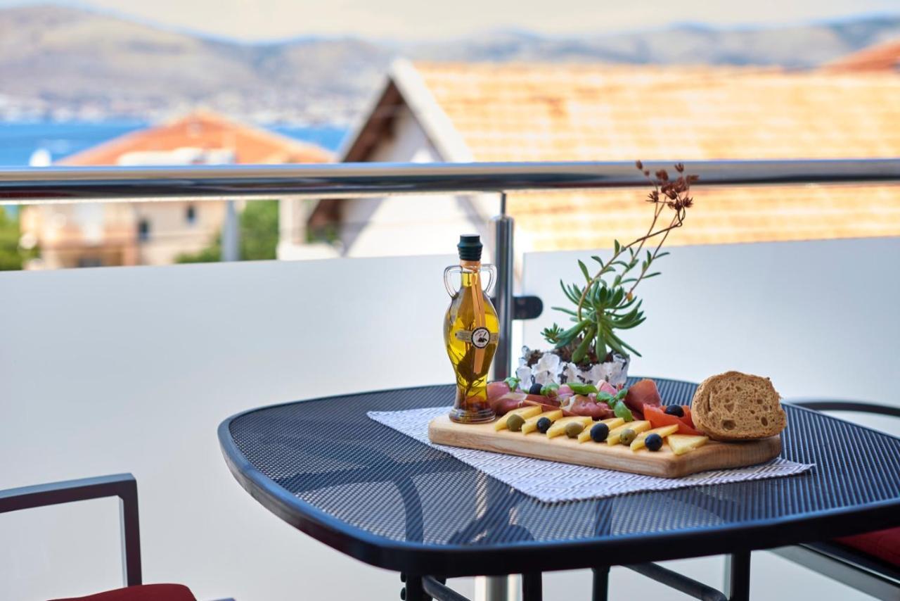 Apartments Marija Trogir Luaran gambar